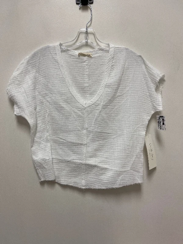 Top Short Sleeve Basic By Clothes Mentor In White, Size: S Unique Men's Upcycled