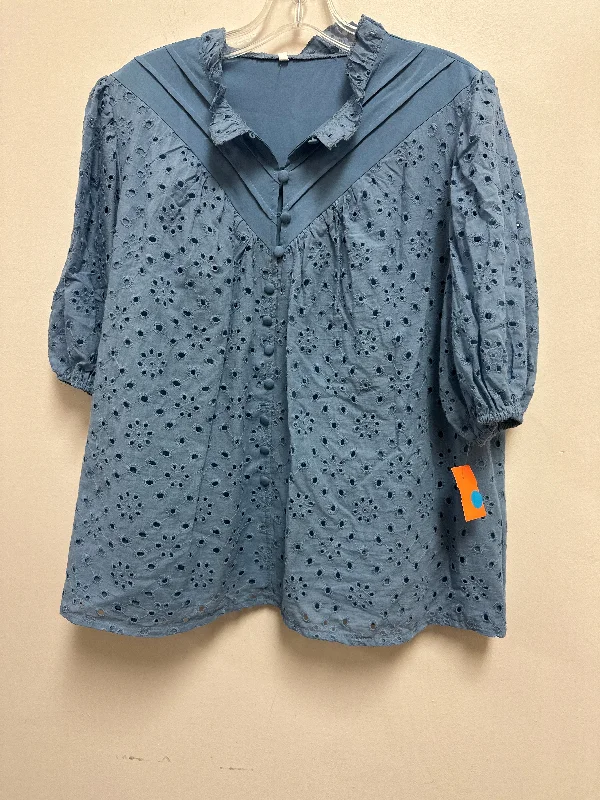 Top Short Sleeve By Clothes Mentor In Blue, Size: L Adventure