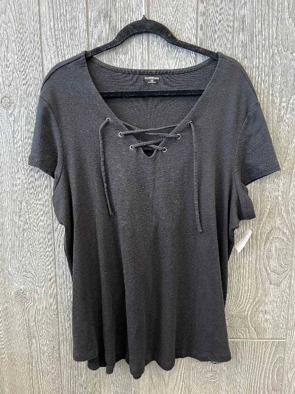 Top Short Sleeve By Ruff Hewn In Black, Size: 2x Monochromatic Office Style