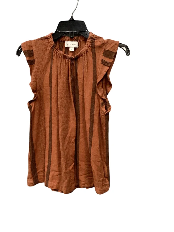 Top Short Sleeve By Cloth & Stone In Brown, Size: Xs Edgy Men's Punk