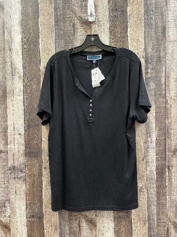 Top Short Sleeve By Karen Scott In Black, Size: 1x Casual Men's Short